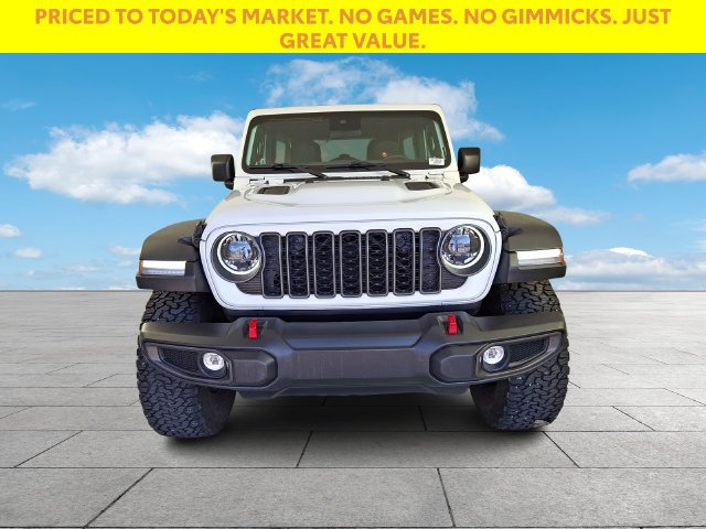 Used 2025 White Jeep Rubicon image 3