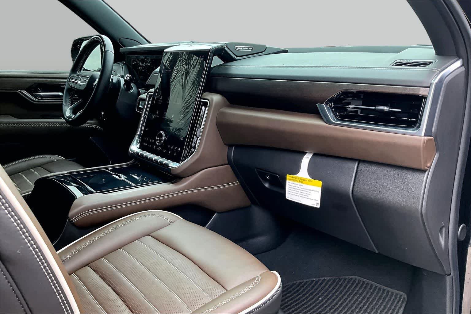 Used 2025 Onyx Black GMC Denali Ultimate image 19