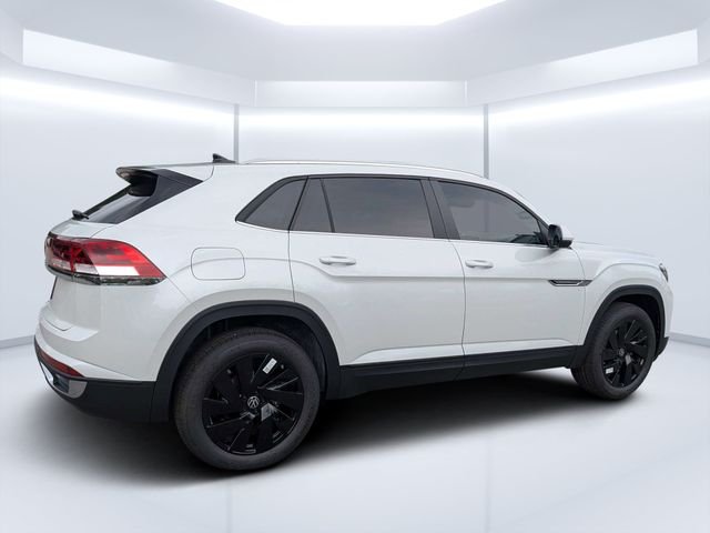 New 2026 White Volkswagen 2.0T SE w/Technology image 3