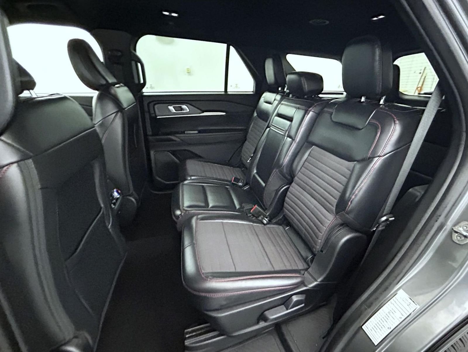 Used 2025 Gray Ford ST-Line image 21