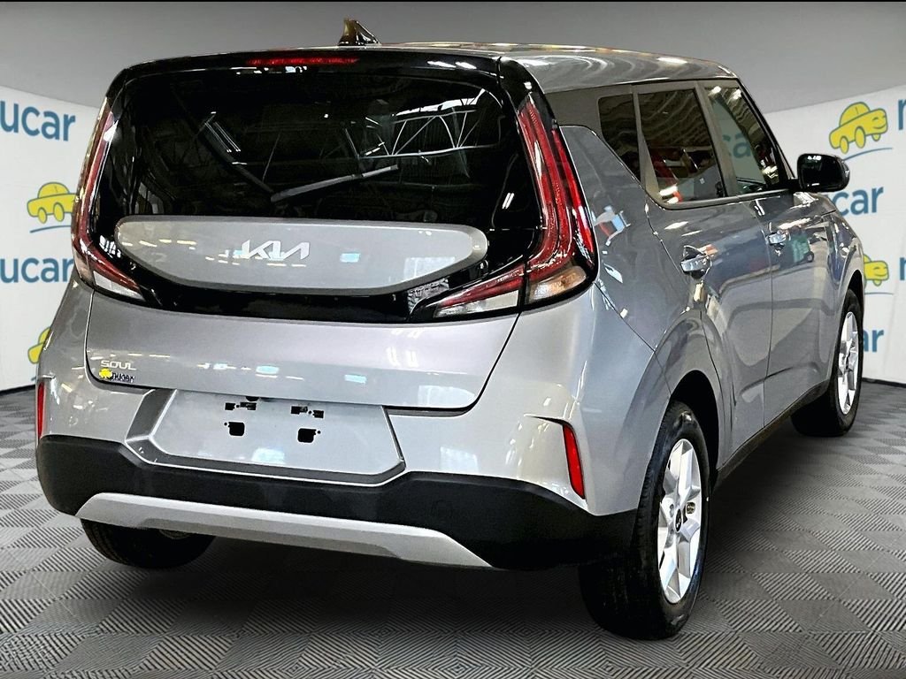 Used 2024 Gray Kia LX image 6