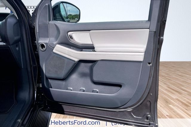 New 2027 Dark Matter Gray Metallic Ford Active image 34