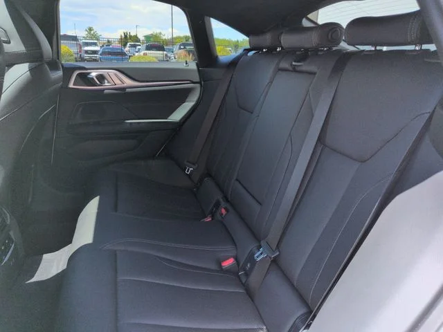 Used 2023 Alpine White BMW  image 25