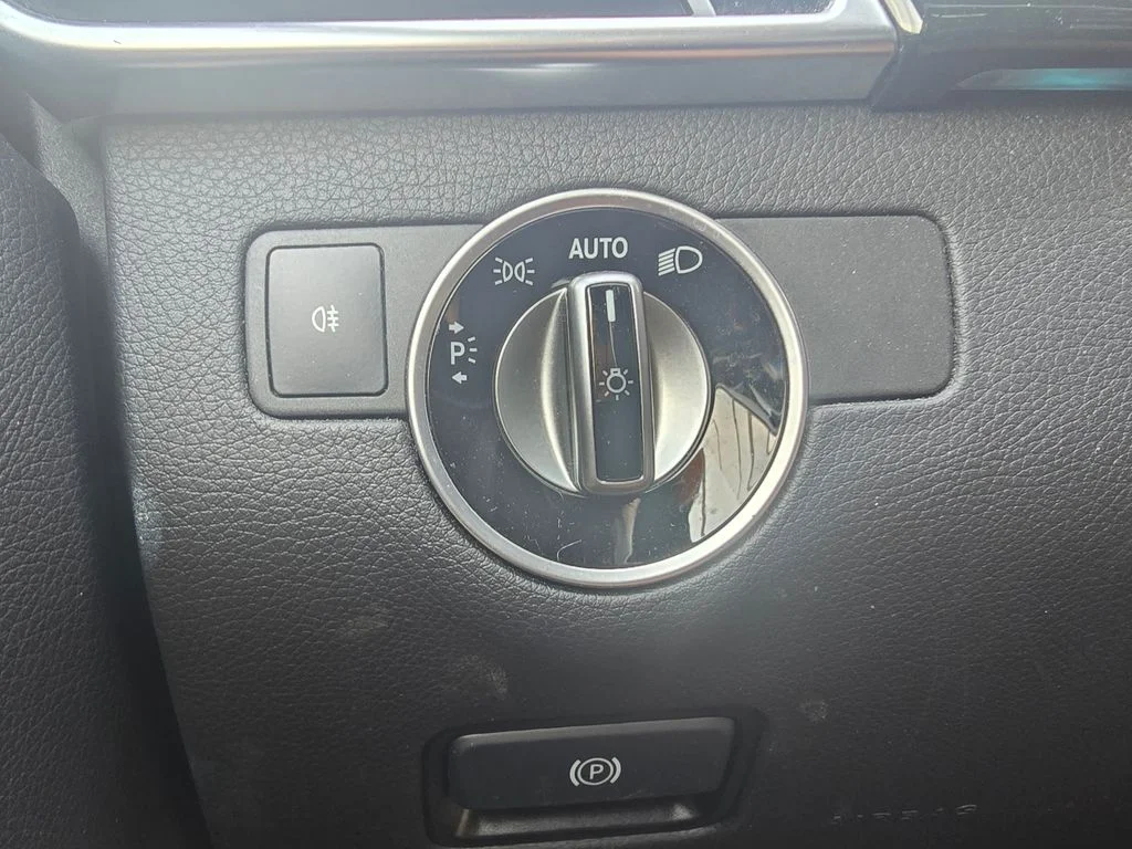 Certified Used 2017  Mercedes-Benz GLS 450 image 21