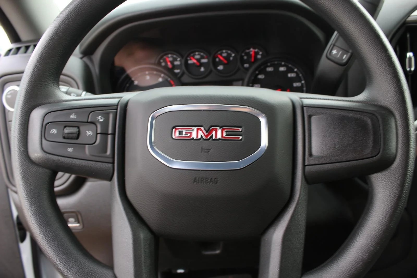 New 2025 Summit White GMC Pro image 22