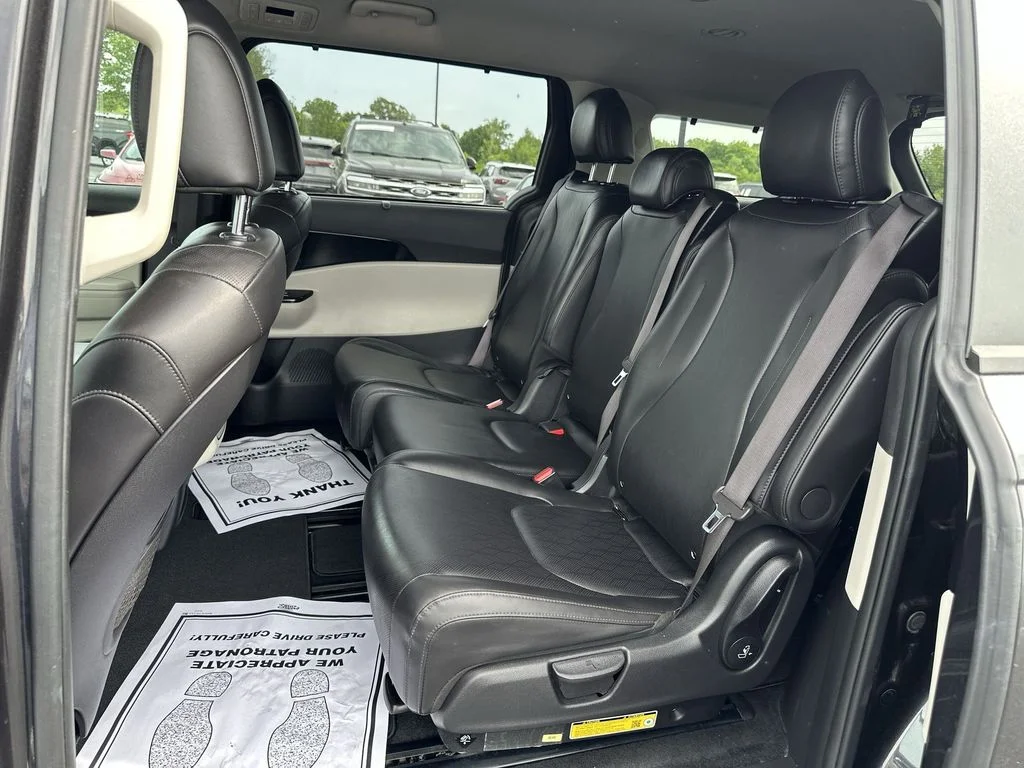 Used 2024 Gray Kia EX image 28