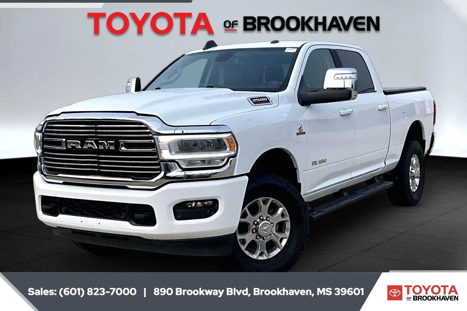 Used 2023 Bright White Clearcoat Ram Laramie image 9