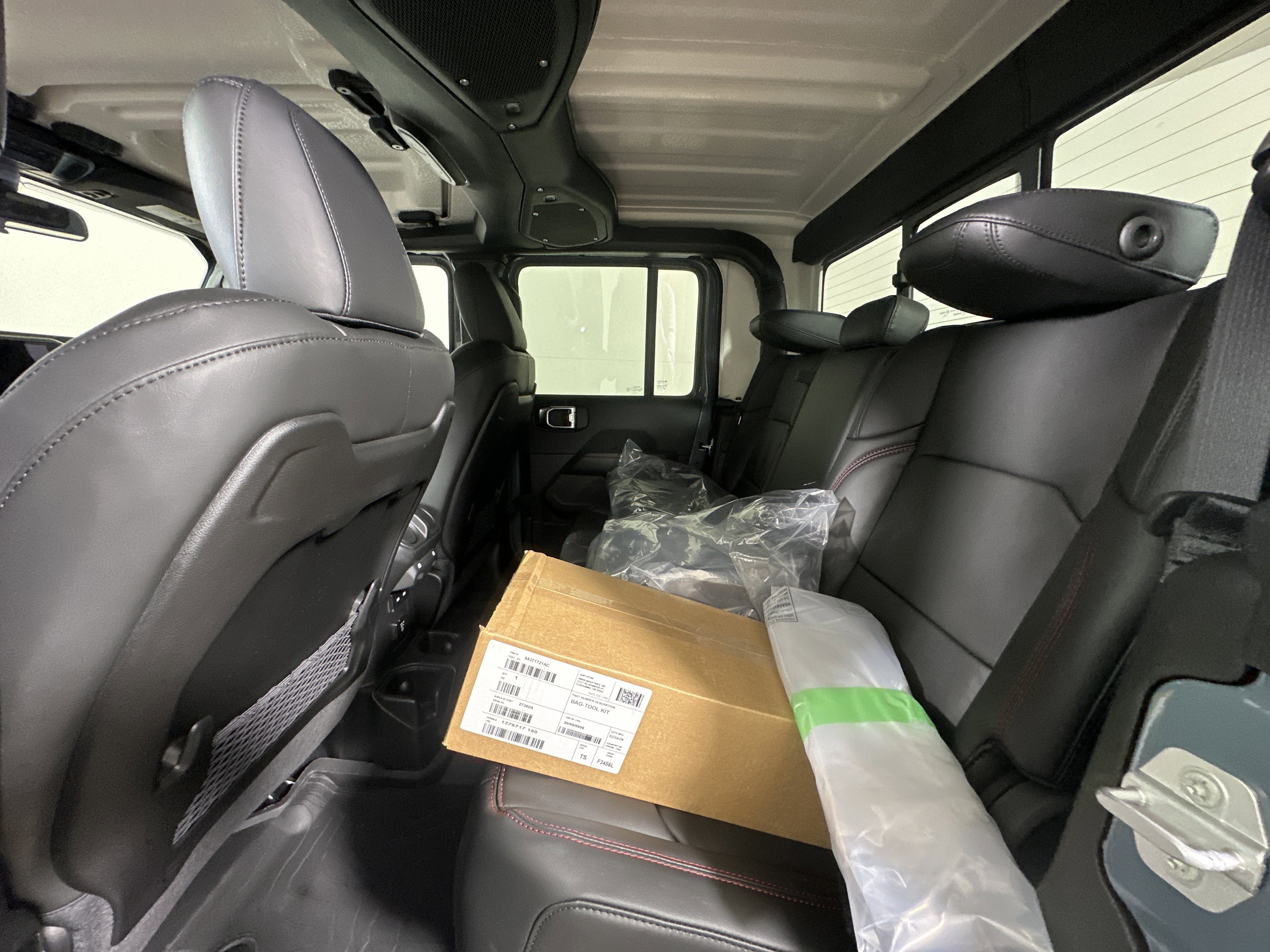 New 2026 Anvil Clear-Coat Exterior Paint Jeep Shadow Ops image 24