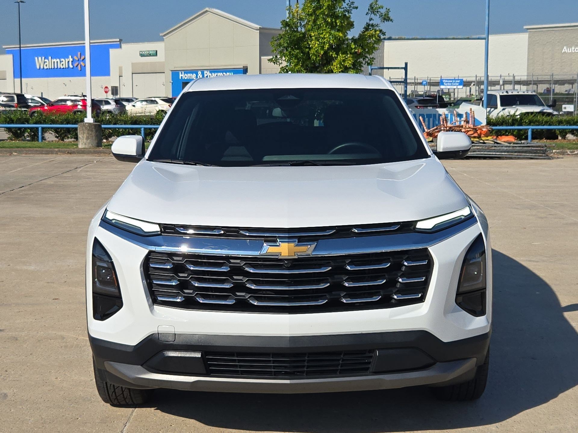 Used 2026 Summit White Chevrolet FWD LT image 9
