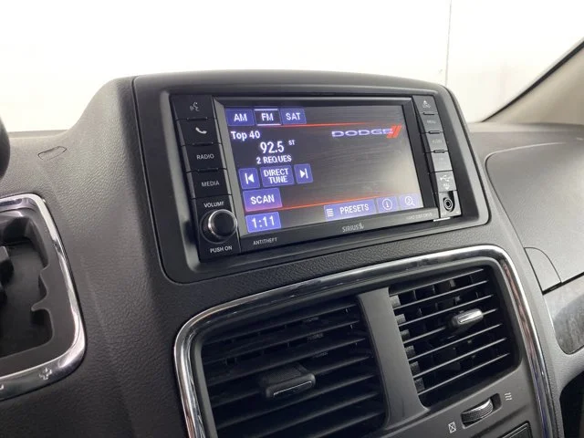 Used 2018 Blue Dodge SE image 26