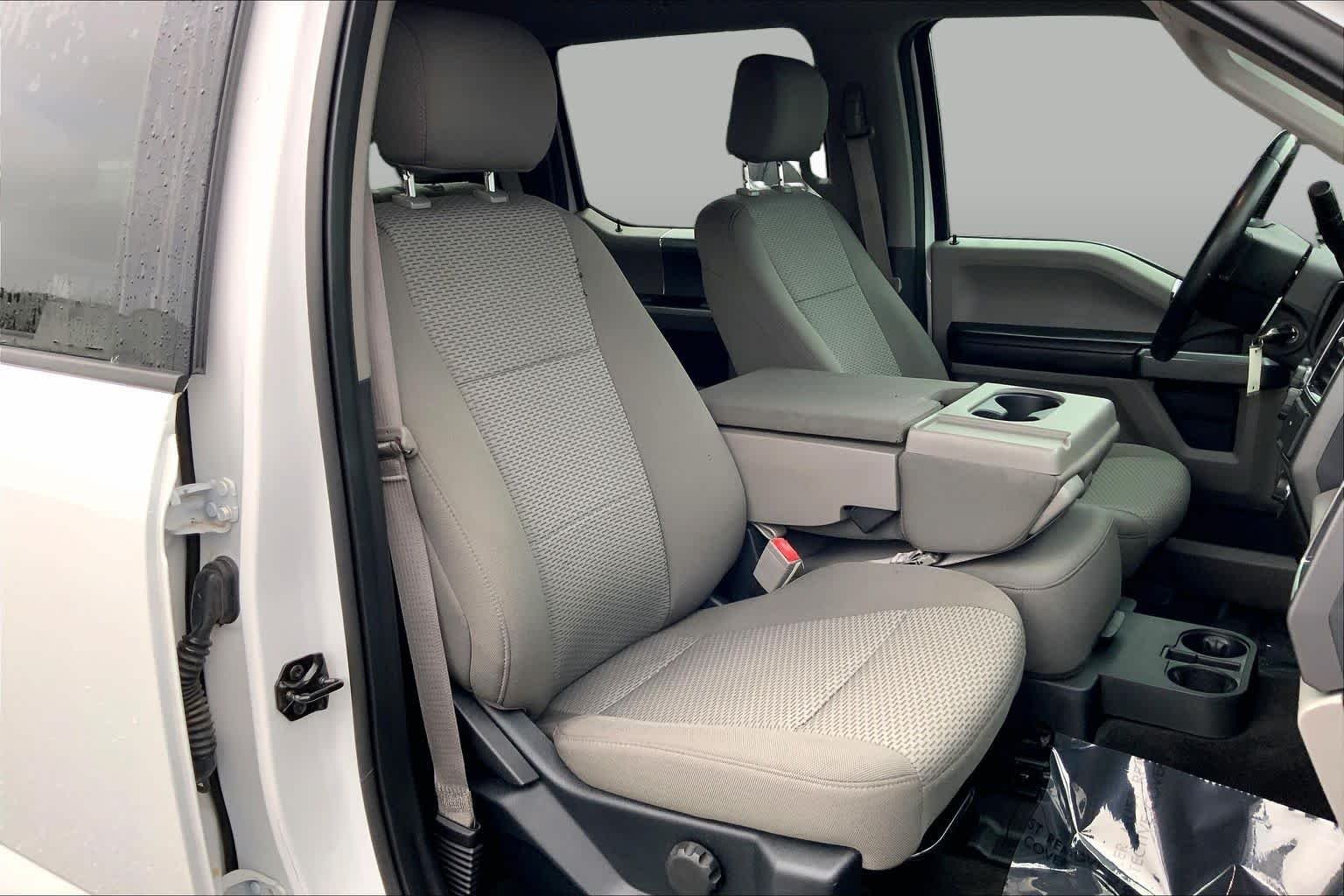 Used 2018 Oxford White Ford XLT image 8