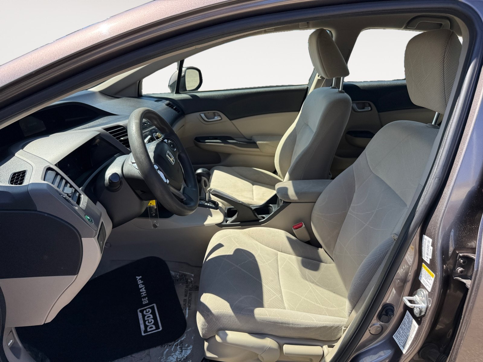 Used 2012 Alabaster Silver Metallic Honda LX image 10