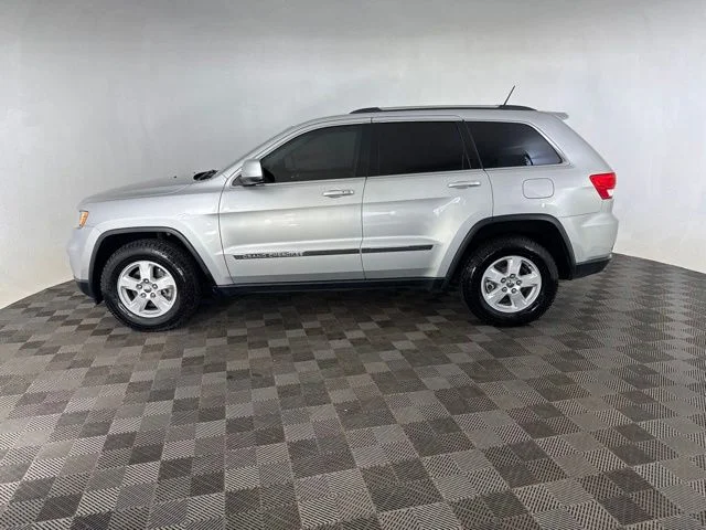Used 2012 Silver Jeep Laredo image 10
