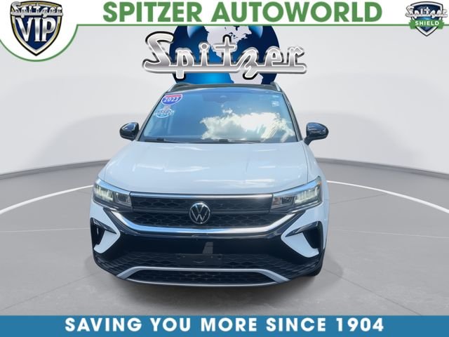 Used 2023 White Volkswagen 1.5T SE image 3