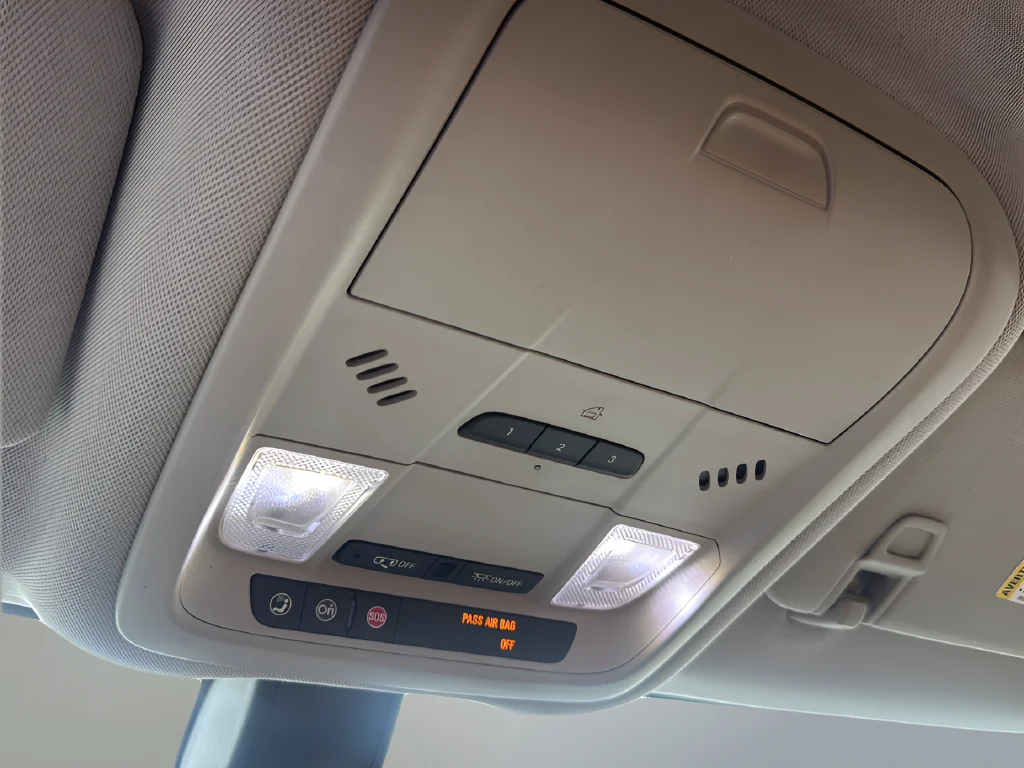 Used 2019 Blue GMC SLT image 27