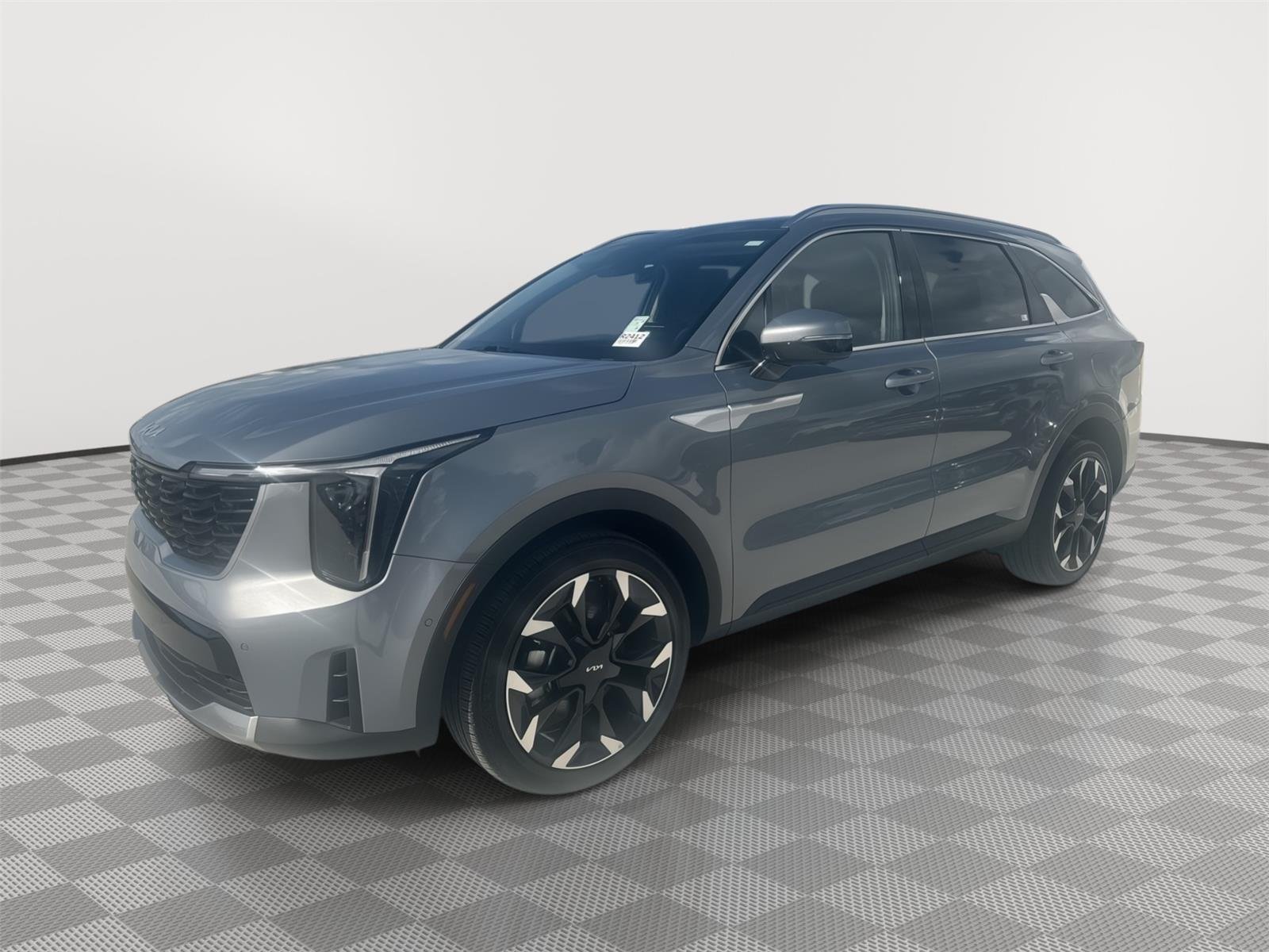 Used 2025 Everlasting Silver Kia SX image 1