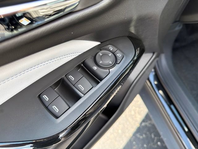 New 2026 Mosaic Black Metallic Chevrolet LT image 18