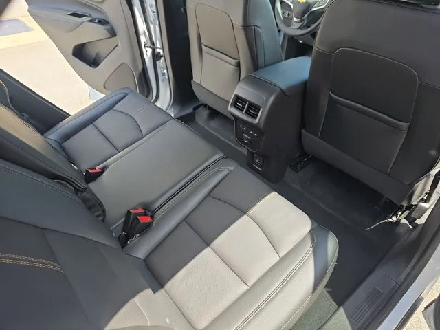 Used 2024 White Chevrolet Premier image 12