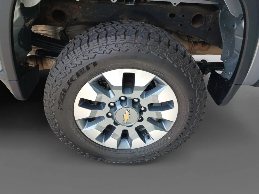 Used 2024 Sterling Gray Metallic Chevrolet Custom image 10