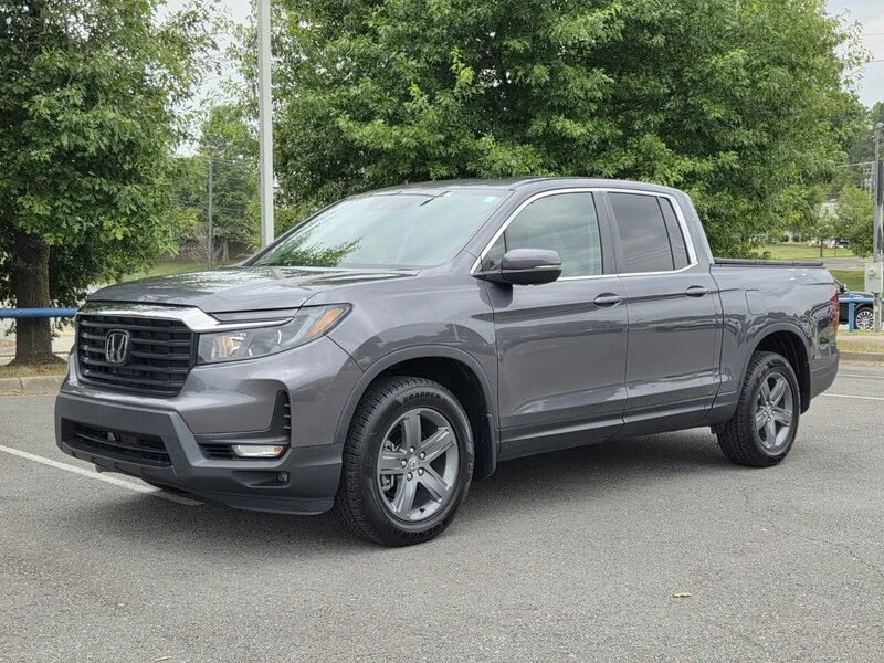 Used 2023 Modern Steel Metallic Honda RTL image 1
