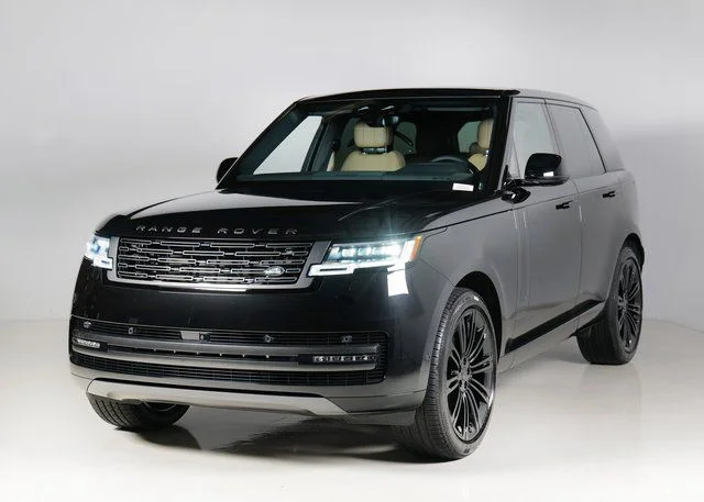 2026 Land Rover Range Rover 3.0 SE SWB's photo