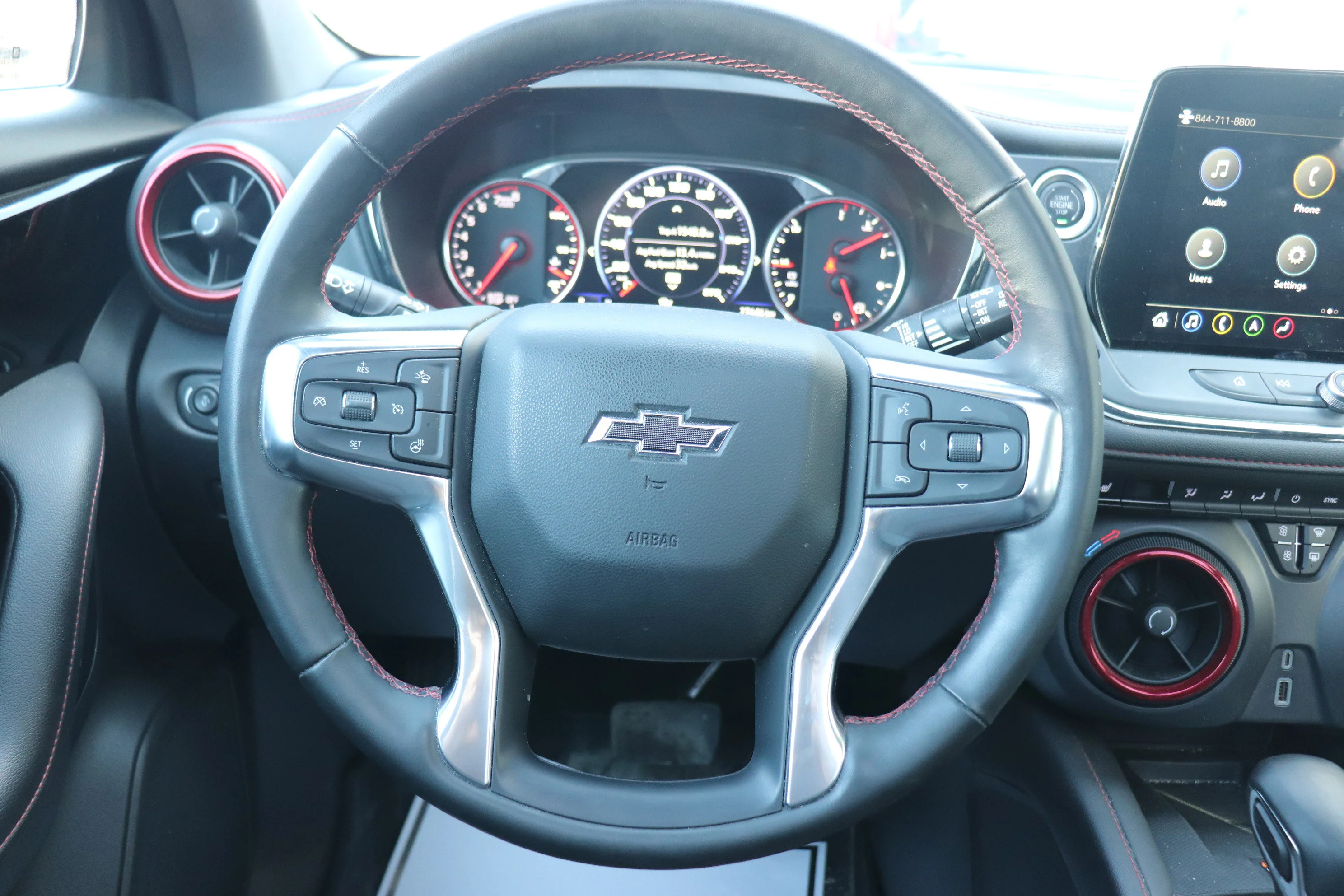 Used 2025  Chevrolet RS image 13