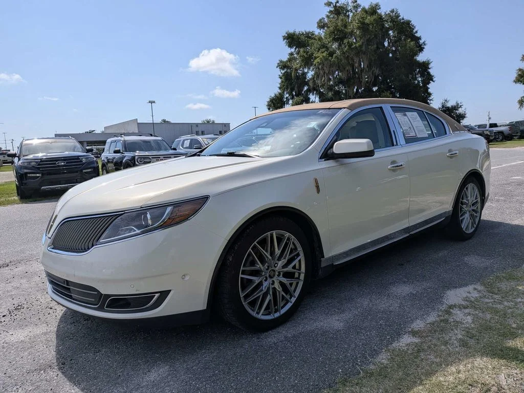 Used 2013 Beige Lincoln Base image 7