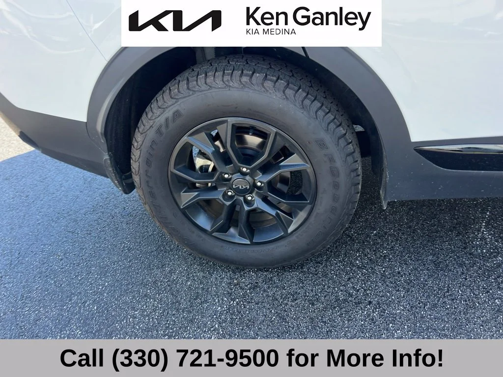 Certified Used 2025 White Kia X-Pro Prestige image 21