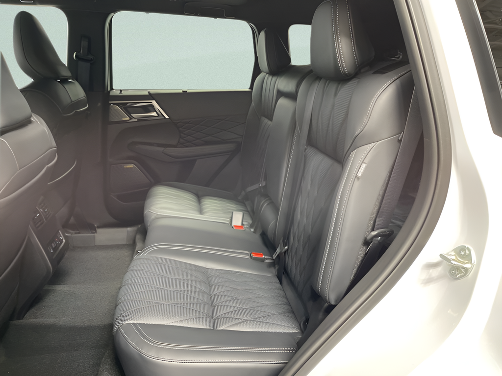 New 2026  Mitsubishi Black Edition image 25