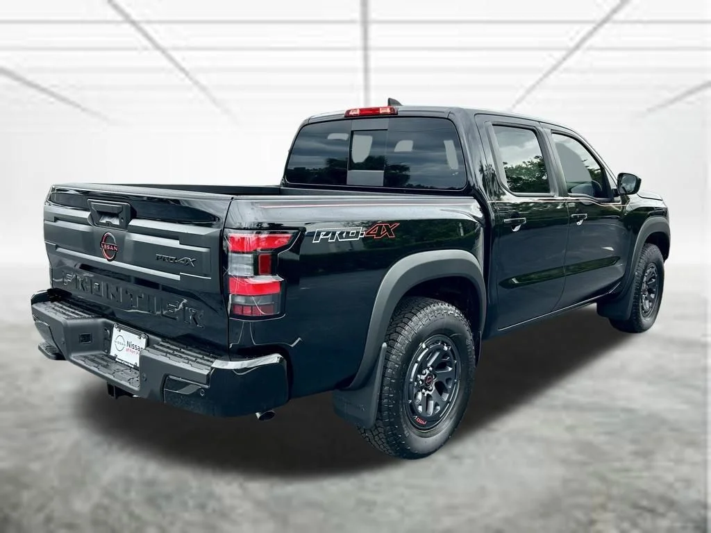 New 2026 Black Nissan PRO-4X image 5