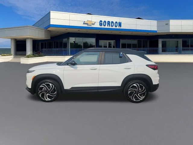 Used 2024 Summit White Chevrolet RS image 2