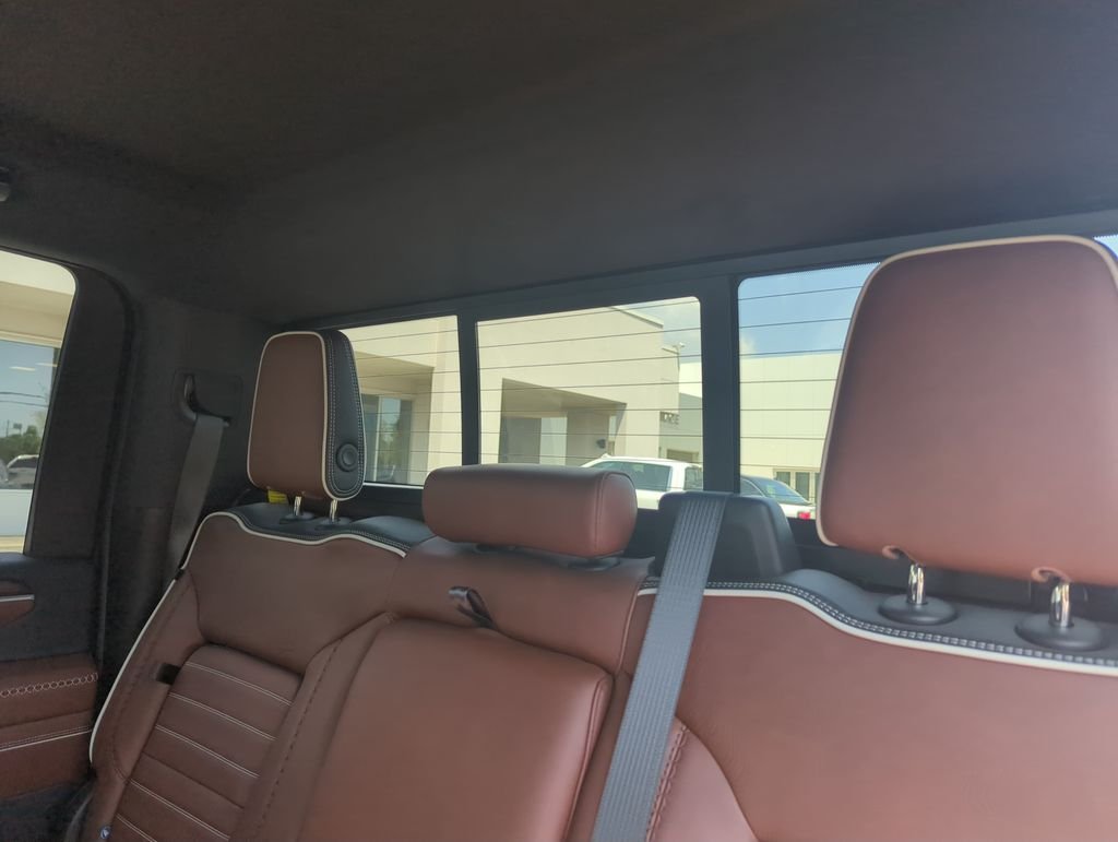 Used 2026 White GMC Denali Ultimate image 31
