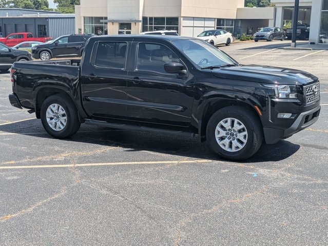 2023 Nissan Frontier SV