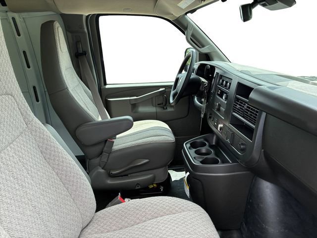 2026 Chevrolet Express Cargo Work Van - Photo 13