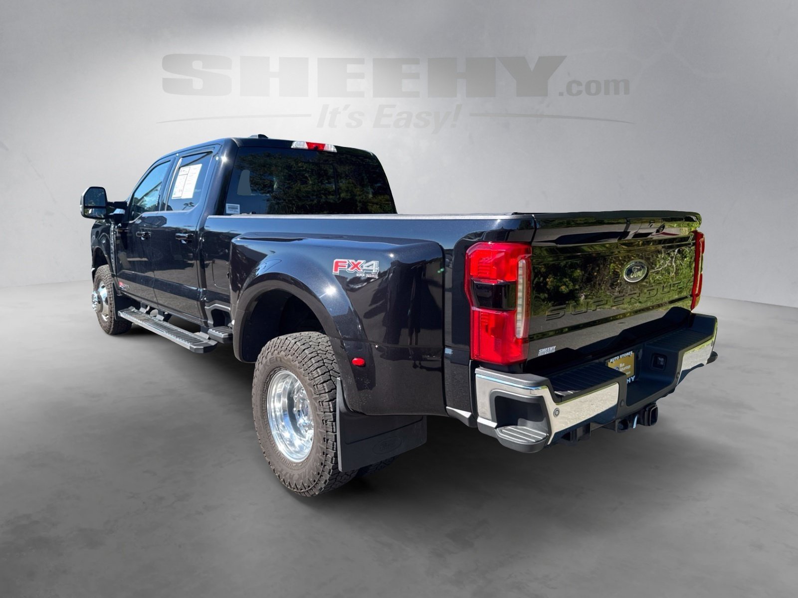 Used 2024 Black Ford Lariat image 13