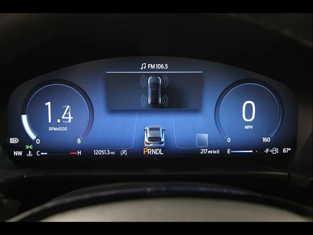 Used 2023 Iconic Silver Ford Platinum image 31