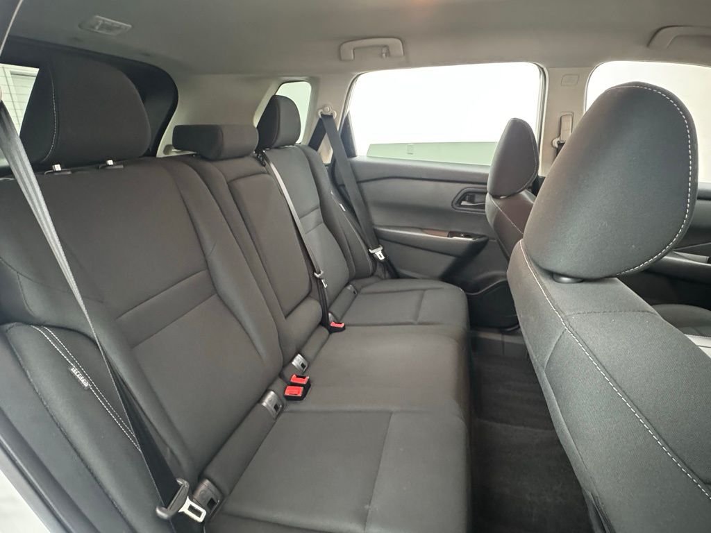 Used 2024 Glacier White Nissan S image 33