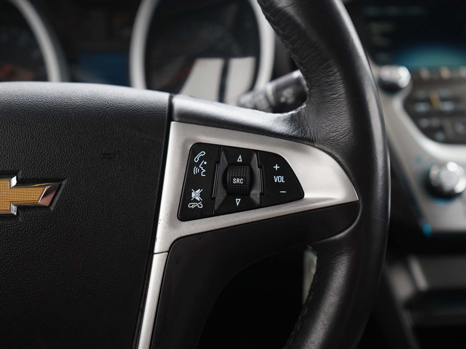 Used 2017 Silver Ice Metallic Chevrolet LT image 26