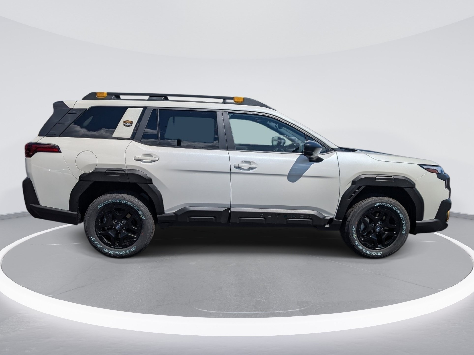 New 2026 CRYSTAL WHITE PEARL Subaru Wilderness image 4