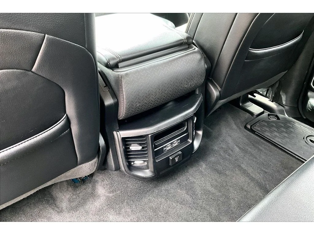 Used 2021 Patriot Blue Pearlcoat Ram Laramie image 33