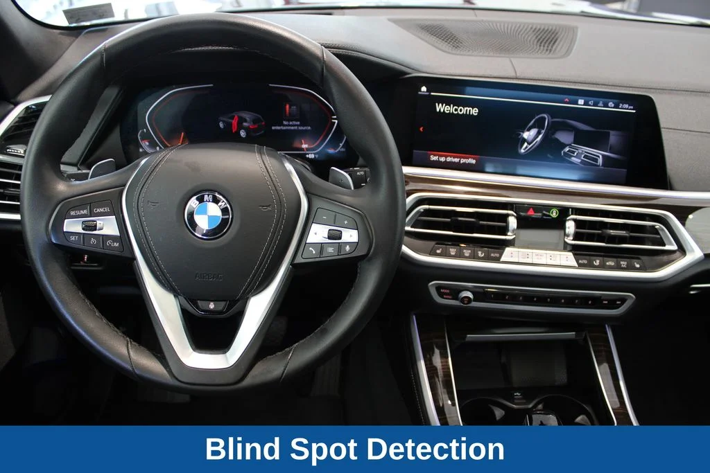 Used 2023 Gray BMW xDrive40i image 7