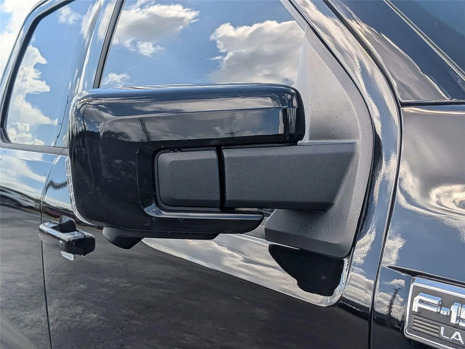 Certified Used 2022 Black Ford Lariat image 10