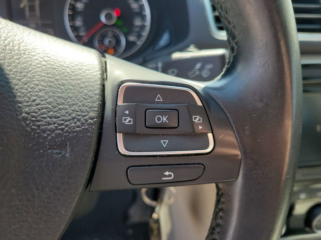 Used 2014 Gray Volkswagen 2.0L TDI SE image 22