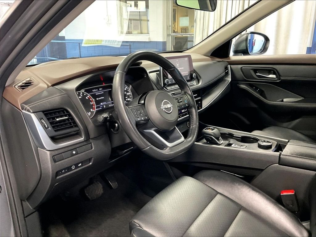 Certified Used 2023 Gray Nissan SV image 8