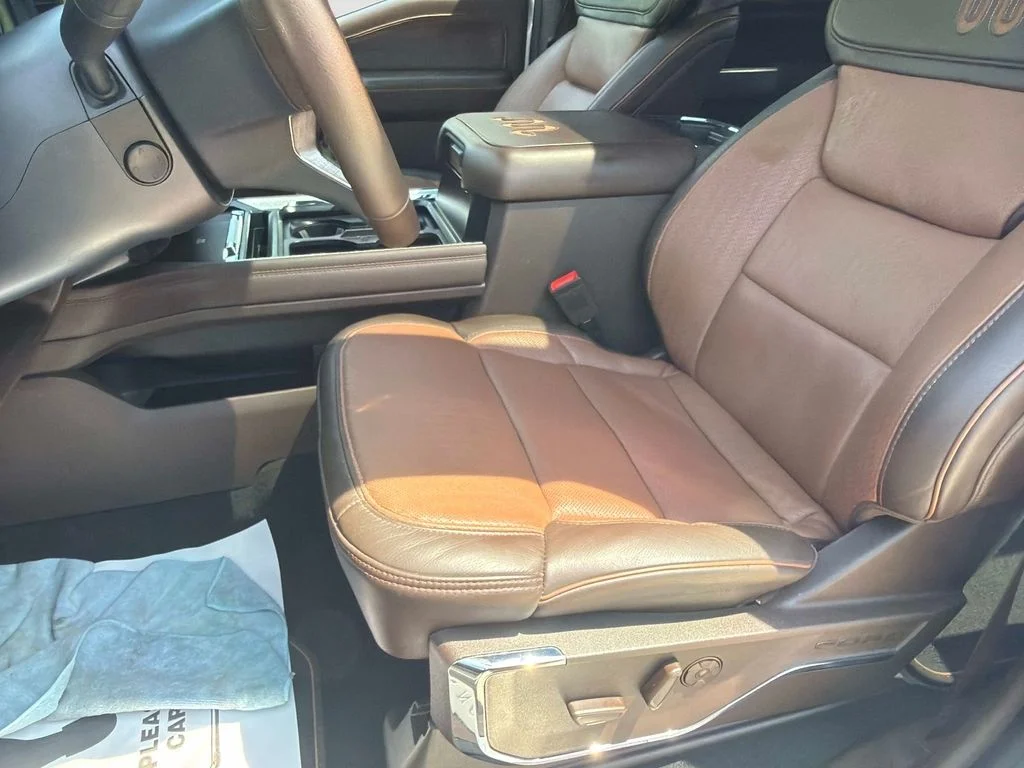 Used 2024 White Ford King Ranch image 21