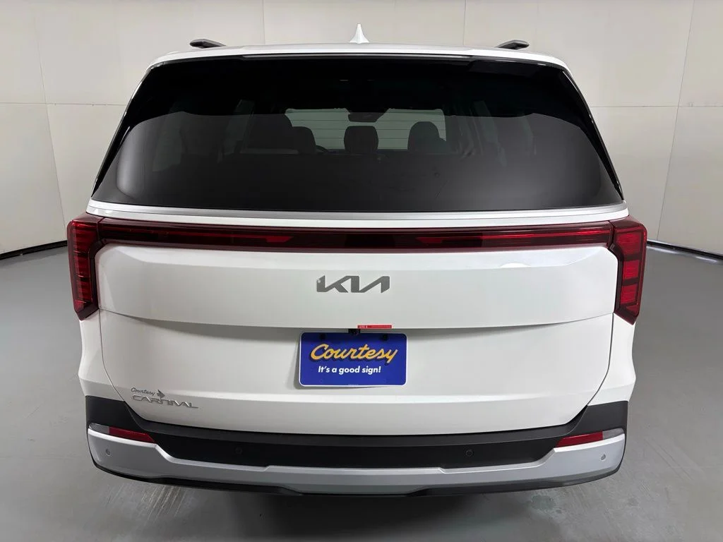 New 2026 White Kia EX image 7