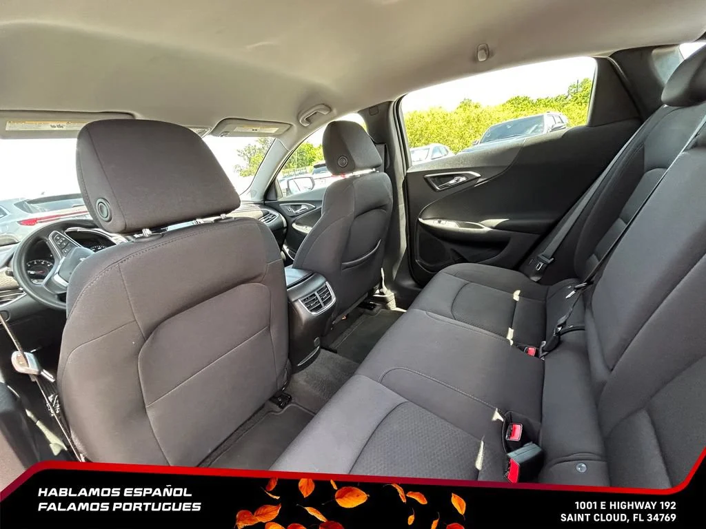 Used 2025 Summit White Chevrolet 1LT image 15