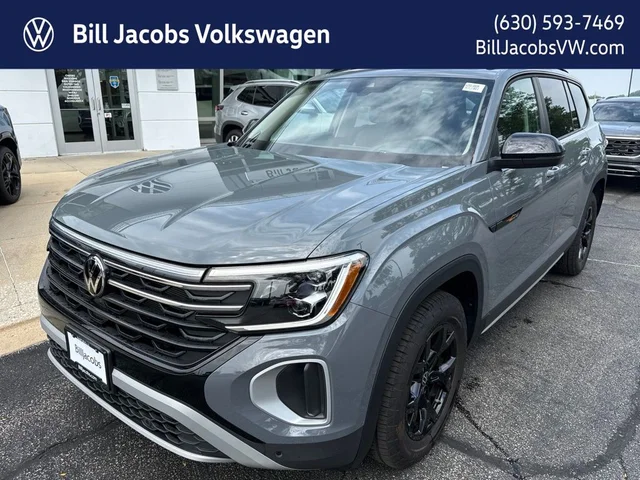 2024 Volkswagen Atlas 2.0T Peak Edition SEL