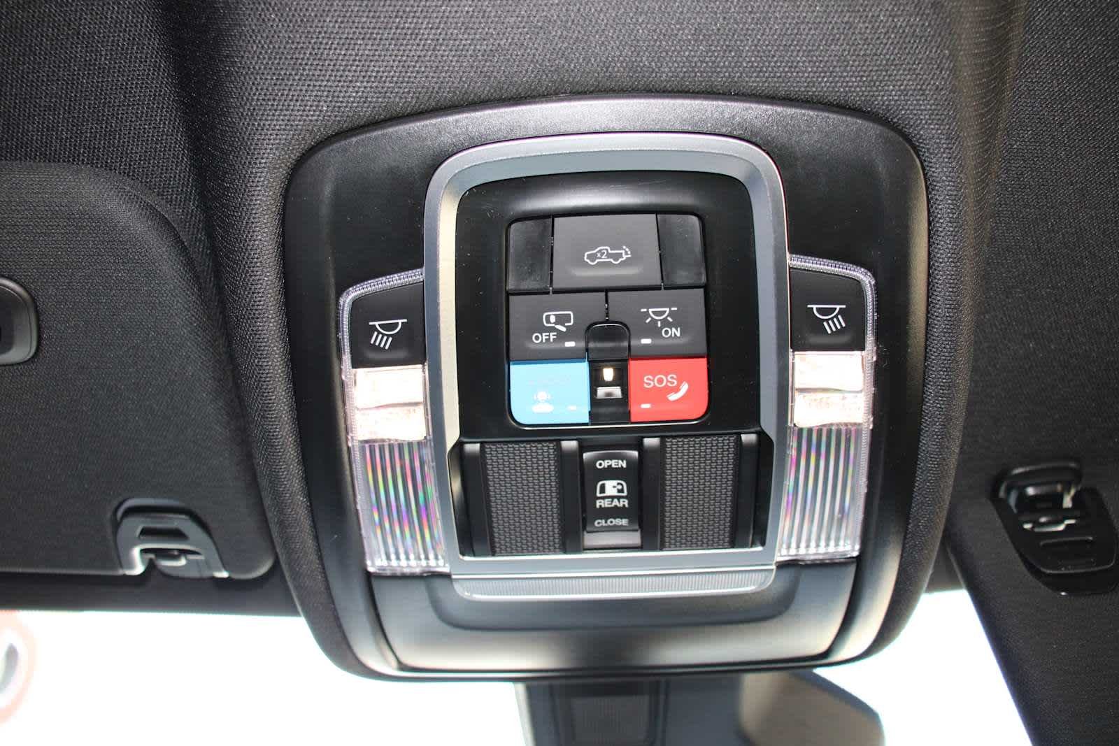 2025 RAM 1500 Limited - Photo 44