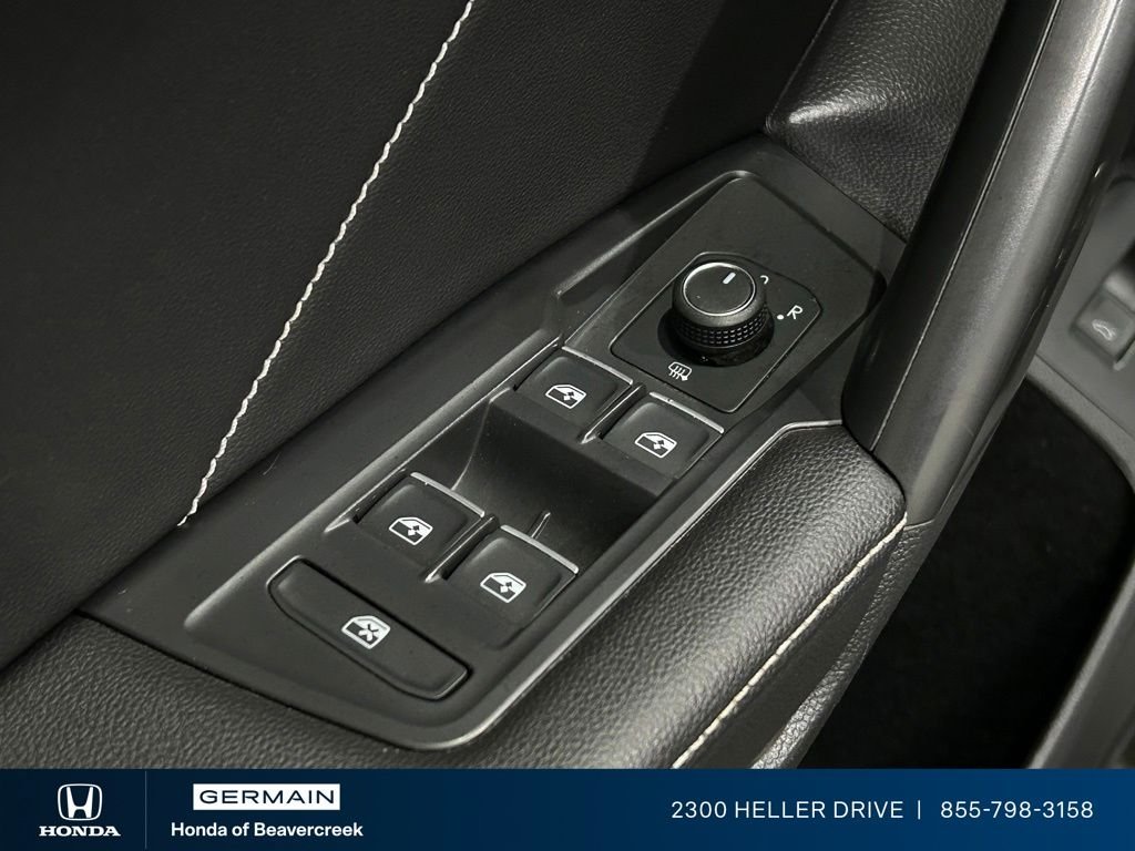 Used 2022 Silver Metallic Volkswagen 2.0T SE R-Line Black image 18